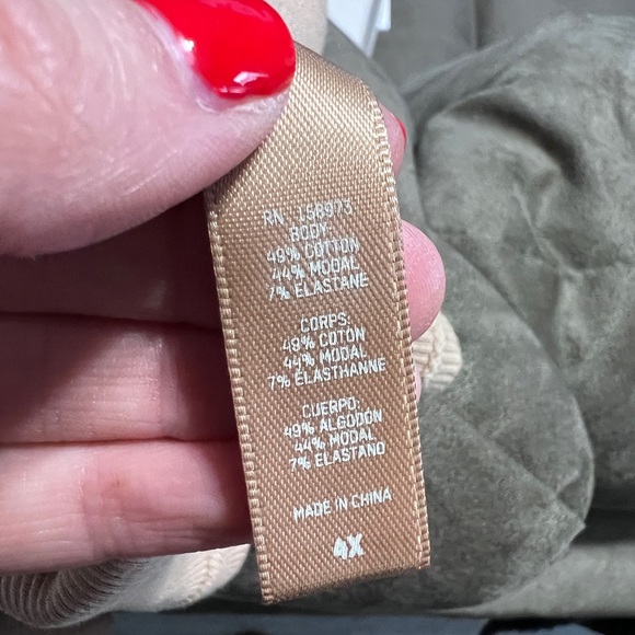 SKIMS Ribbed Tank Top - Picture 3 of 3